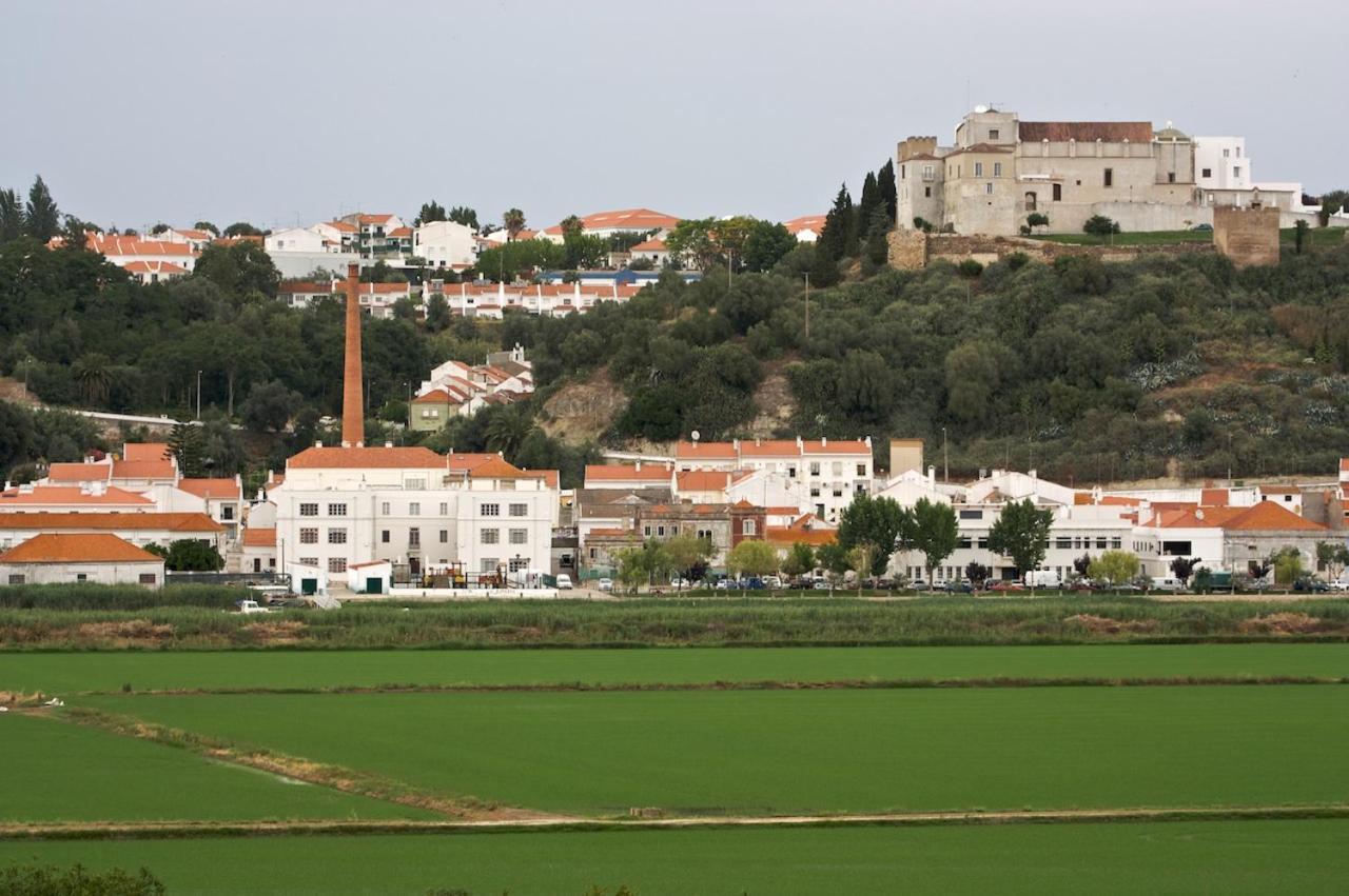 דירות Contemporary Loft In Alcácer do Sal מראה חיצוני תמונה
